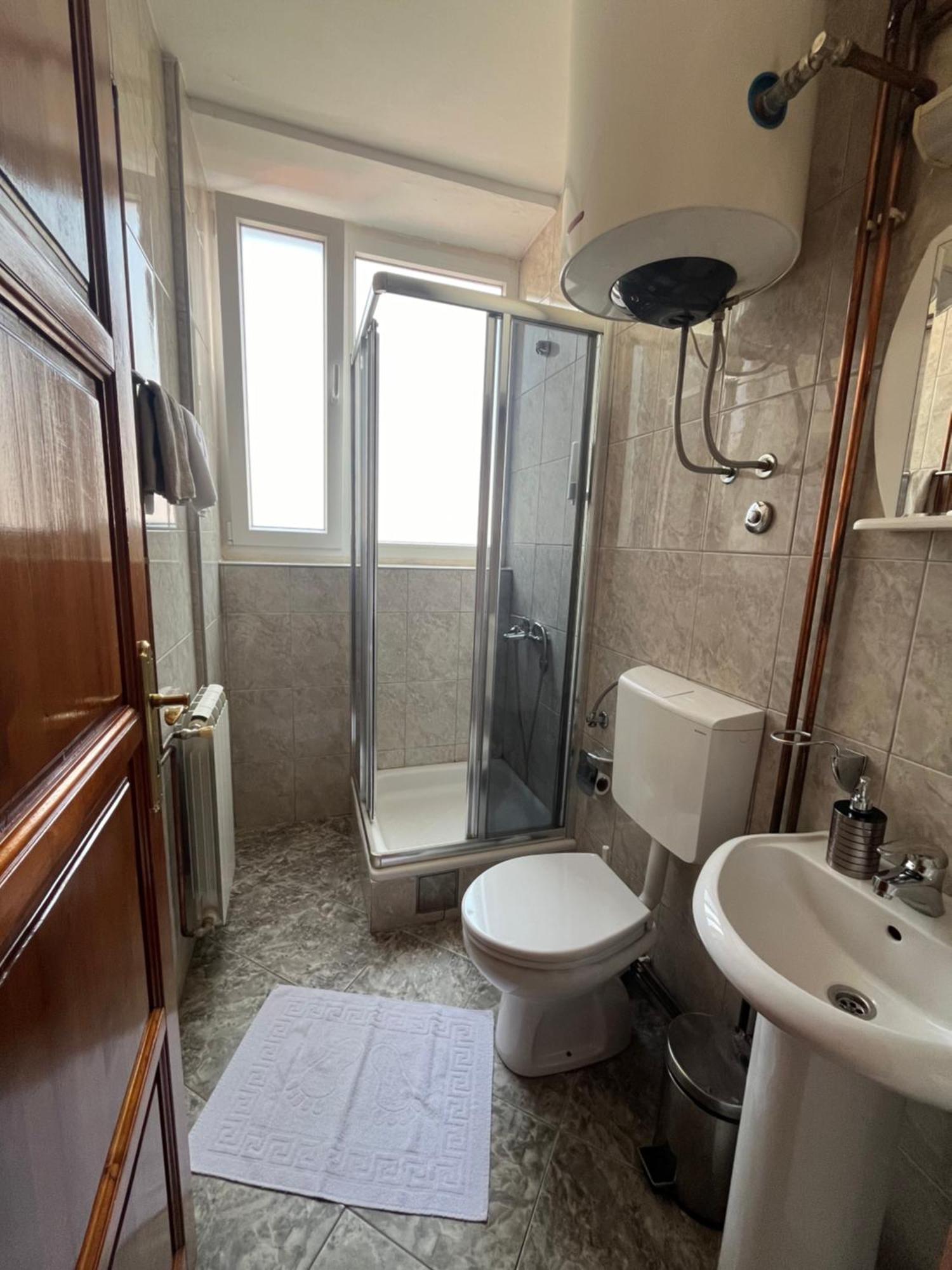 Hotel Dulovic Мойковац Экстерьер фото