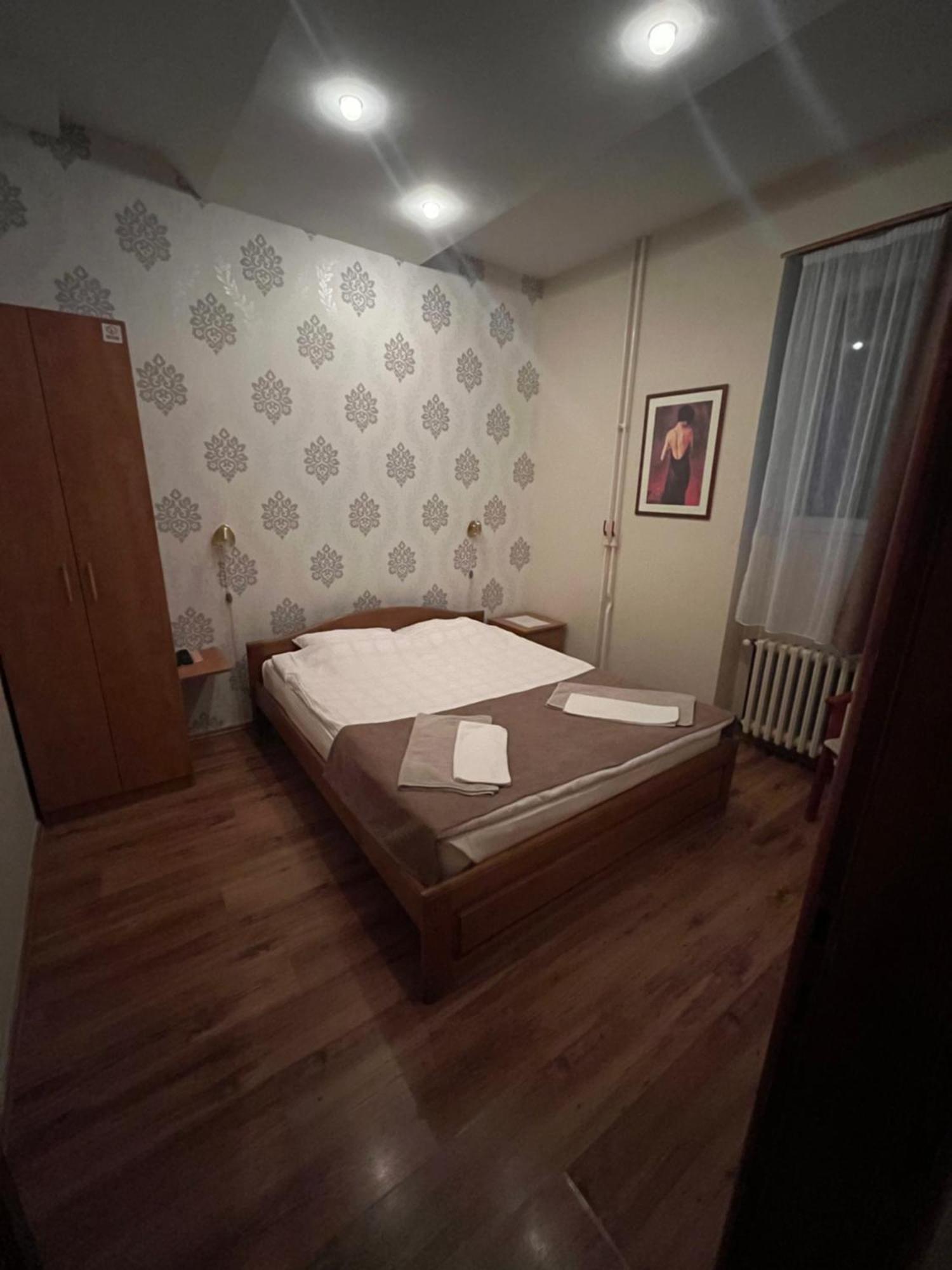 Hotel Dulovic Мойковац Экстерьер фото